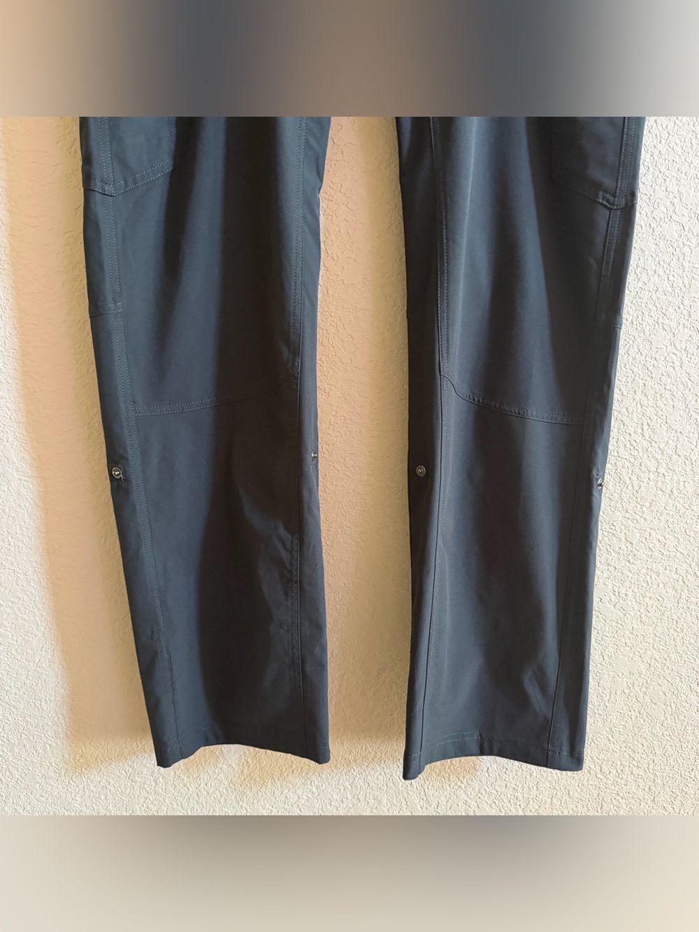 Kuhl Pants Womens 14 Short black Cargo Roll Up Hiking Outdoor Stretch Trail Tech - Picture 4 of 12